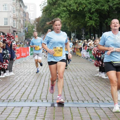 13.09.2026 - Kiel Lauf Yannick Fuchs http://msf.ph/oto/10420403 13.09.2026 09:42:19 Ziel 133, 792, 2914, 2955, 2977, 3357, 3676, 5105, 5336, 5774, 6620, 6797, 7687, 8476, 10938, 11793, 12723, 402, 570, 699, 772, 792, 2910, 3143, 3801, 4533, 5011, 5107, 5276, 6599, 6739, 7238, 8829, 9050, 12175, 12723, 142, 445, 771, 1045, 1777, 2608, 4548, 5559, 6075, 6099, 6213, 6423, 6542, 6913, 8532, 9706, 12190, 402, 3143, 3175, 4704, 6649, 6687, 8588, 9224, 11907 meine-sportfotos.de