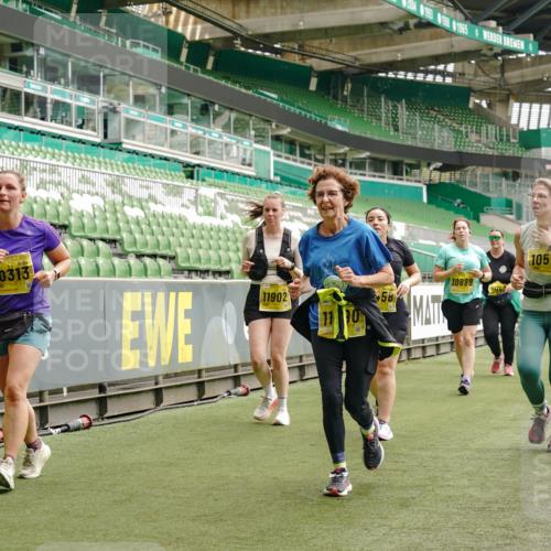 13.09.2026 - 21. swb-Marathon Bremen Michael Burmester http://msf.ph/oto/10420407 13.09.2026 10:44:14 Laufen im Stadion 10002, 10004, 10005, 10176, 10191, 10192, 10271, 10295, 10325, 10335, 10361, 10362, 10402, 10459, 10474, 10513, 10572, 10605, 10606, 10629, 10679, 10713, 10756, 10779, 10882, 10899, 10900, 10997, 10999, 11081, 11173, 11217, 11233, 11264, 11274, 11307, 11333, 11337, 11355, 11385, 11408, 11448, 11456, 11461, 11482, 11495, 11629, 11932, 11943, 12151, 12226, 12311, 12321, 12334 meine-sportfotos.de