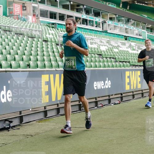 13.09.2026 - 21. swb-Marathon Bremen Michael Burmester http://msf.ph/oto/10420473 13.09.2026 12:58:50 Laufen im Stadion 141, 148, 191, 226, 232, 334, 511, 672, 745, 789, 790, 909, 972, 1010, 1080, 1119, 1166, 1191, 1199, 1281, 1516, 1535, 1642, 1647, 1752, 1881, 1931, 1933, 2046, 2210, 2289, 2324, 2343, 2367, 2371, 2397, 2423, 2425, 2577, 2771, 2806, 2807, 2827, 2885, 2899, 2903, 2953, 2961, 2979, 3015, 3021, 3051, 3098, 3120, 3124, 3138, 3148, 3182, 3186, 3190, 3233, 3319, 3338, 3435, 3516, 3531, 3534, 3560, 3652, 3655, 3685, 3690, 3695, 3866, 3933, 3934, 205 meine-sportfotos.de