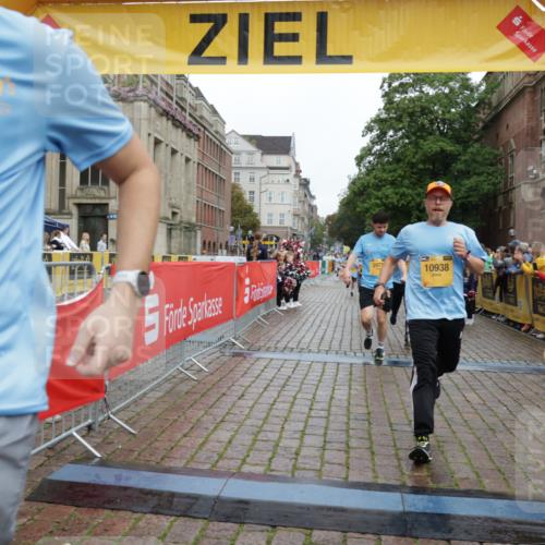 13.09.2026 - Kiel Lauf Yannick Fuchs http://msf.ph/oto/10420484 13.09.2026 09:42:23 Ziel 133, 445, 771, 2914, 2955, 2977, 3676, 5105, 5559, 5774, 6099, 6542, 6797, 10938, 11793, 570, 699, 772, 792, 2910, 3357, 3801, 4533, 5011, 5107, 5276, 5336, 6599, 6620, 6739, 7238, 7687, 8476, 8829, 9050, 12175, 12723, 142, 1045, 1777, 2608, 4548, 6075, 6213, 6423, 6913, 8532, 9519, 9592, 9706, 12190, 402, 3143, 3175, 4533, 5107, 6687, 6739, 7238, 8588, 9224, 11907 meine-sportfotos.de