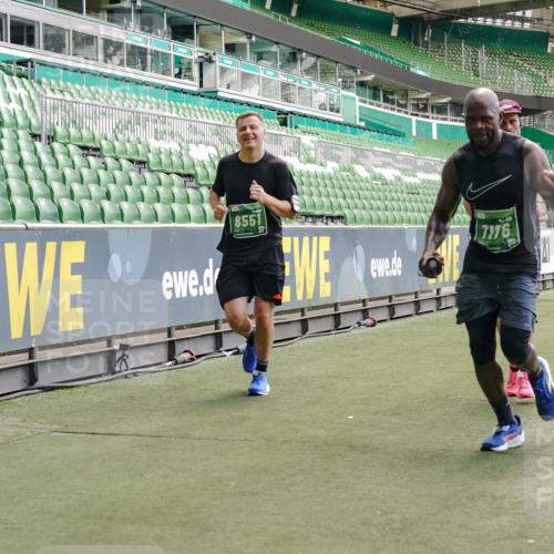 13.09.2026 - 21. swb-Marathon Bremen Michael Burmester http://msf.ph/oto/10420496 13.09.2026 12:58:51 Laufen im Stadion 141, 148, 191, 226, 232, 334, 511, 672, 745, 789, 790, 909, 972, 1080, 1119, 1166, 1191, 1199, 1281, 1516, 1535, 1642, 1647, 1752, 1881, 1931, 1933, 2046, 2210, 2289, 2343, 2367, 2371, 2397, 2423, 2425, 2577, 2771, 2806, 2807, 2827, 2885, 2899, 2903, 2953, 2961, 2979, 3015, 3021, 3051, 3098, 3120, 3124, 3138, 3148, 3182, 3186, 3190, 3233, 3319, 3338, 3435, 3516, 3531, 3534, 3560, 3652, 3655, 3685, 3690, 3695, 3866, 3933, 3934, 205 meine-sportfotos.de