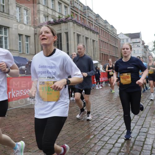 13.09.2026 - Kiel Lauf Yannick Fuchs http://msf.ph/oto/10420497 13.09.2026 10:52:58 Ziel 127, 154, 1071, 1083, 1426, 1486, 1550, 3059, 3173, 3431, 3514, 3587, 3657, 3875, 4570, 5329, 5642, 5643, 5710, 5838, 6015, 6161, 6201, 6695, 6777, 7017, 7139, 7596, 7883, 8516, 8580, 8863, 8905, 8935, 8978, 9126, 9166, 9749, 10721, 11048, 11282, 11496, 11988, 12213, 90, 158, 172, 398, 475, 626, 1433, 1471, 1472, 1473, 1474, 1531, 1535, 1634, 1812, 1837, 2069, 2089, 2293, 2442, 2735, 3050, 3054, 3343, 3452, 3514, 3582, 3778, 3853, 6201, 475 meine-sportfotos.de