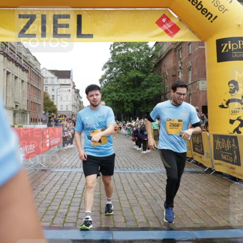 13.09.2026 - Kiel Lauf Yannick Fuchs http://msf.ph/oto/10420515 13.09.2026 09:42:25 Ziel 133, 445, 771, 2914, 2955, 2977, 3676, 5105, 5559, 6099, 6542, 6797, 10938, 11793, 12190, 570, 699, 772, 792, 2910, 3357, 3801, 5011, 5107, 5276, 5336, 5774, 6599, 6620, 7238, 7687, 8476, 8829, 9050, 12175, 12723, 142, 762, 1045, 1777, 2608, 4322, 4548, 6075, 6213, 6423, 6913, 8532, 9519, 9592, 9706, 402, 3143, 4533, 5107, 6739, 7238, 9224, 11907, 12175 meine-sportfotos.de