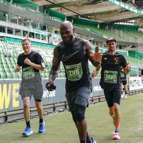13.09.2026 - 21. swb-Marathon Bremen Michael Burmester http://msf.ph/oto/10420533 13.09.2026 12:58:51 Laufen im Stadion 141, 148, 191, 226, 232, 334, 511, 672, 745, 789, 790, 909, 972, 1080, 1119, 1166, 1191, 1199, 1281, 1516, 1535, 1642, 1647, 1752, 1881, 1931, 1933, 2046, 2210, 2289, 2343, 2367, 2371, 2397, 2423, 2425, 2577, 2771, 2806, 2807, 2827, 2885, 2899, 2903, 2953, 2961, 2979, 3015, 3021, 3051, 3098, 3120, 3124, 3138, 3148, 3182, 3186, 3190, 3233, 3319, 3338, 3435, 3516, 3531, 3534, 3560, 3652, 3655, 3685, 3690, 3695, 3866, 3933, 3934, 205 meine-sportfotos.de