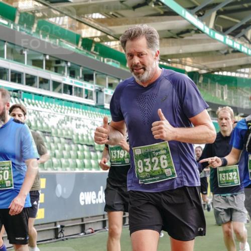 13.09.2026 - 21. swb-Marathon Bremen Michael Burmester http://msf.ph/oto/10420540 13.09.2026 13:21:39 Laufen im Stadion 128, 258, 343, 351, 423, 441, 601, 620, 704, 782, 851, 1060, 1094, 1158, 1177, 1316, 1344, 1409, 1417, 1439, 1446, 1518, 1657, 1669, 1676, 1697, 1729, 1808, 1846, 2010, 2064, 2139, 2201, 2258, 2278, 2290, 2349, 2394, 2395, 2414, 2417, 2437, 2501, 2519, 2551, 2588, 2619, 2632, 2652, 2660, 2685, 2711, 2736, 2793, 2828, 2886, 2954, 2964, 2995, 3004, 3010, 3017, 3018, 3022, 3034, 3035, 3036, 3037, 3070, 3074, 3102, 3139, 3144, 3225, 3264, 3351, 3682, 3784, 1506 meine-sportfotos.de