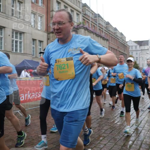 13.09.2026 - Kiel Lauf Yannick Fuchs http://msf.ph/oto/10420556 13.09.2026 10:53:01 Ziel 127, 154, 1071, 1083, 1426, 1486, 1550, 3059, 3104, 3173, 3431, 3587, 3657, 3875, 4570, 5329, 5642, 5643, 5710, 5838, 6015, 6161, 6695, 6777, 7139, 7596, 8516, 8518, 8580, 8863, 8905, 8935, 9126, 9166, 9749, 10721, 11074, 11282, 11496, 11919, 11988, 12217, 90, 158, 172, 398, 626, 1433, 1471, 1472, 1473, 1474, 1531, 1535, 1634, 1812, 1837, 2069, 2089, 2293, 2442, 2735, 3050, 3054, 3452, 3514, 3582, 3778, 3853, 4570, 6201, 7017, 7883, 475 meine-sportfotos.de