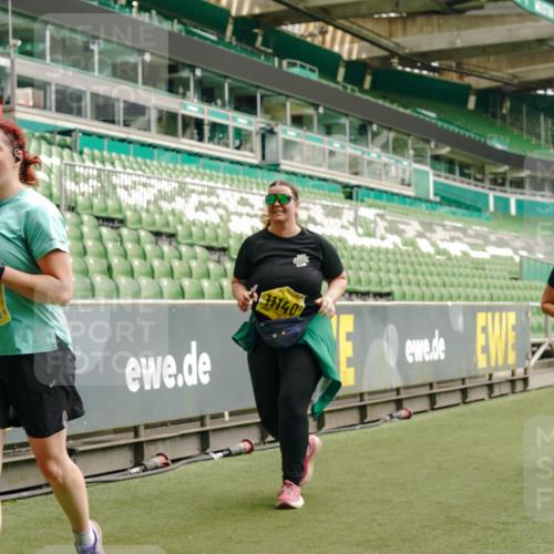 13.09.2026 - 21. swb-Marathon Bremen Michael Burmester http://msf.ph/oto/10420561 13.09.2026 10:44:19 Laufen im Stadion 10002, 10004, 10005, 10176, 10191, 10192, 10271, 10295, 10325, 10335, 10402, 10459, 10474, 10513, 10572, 10605, 10606, 10629, 10679, 10713, 10756, 10779, 10882, 10899, 10900, 10979, 10997, 10999, 11081, 11217, 11233, 11264, 11274, 11307, 11333, 11337, 11355, 11385, 11408, 11448, 11456, 11461, 11482, 11495, 11629, 11808, 11932, 11943, 12151, 12226, 12311, 12321, 12334 meine-sportfotos.de
