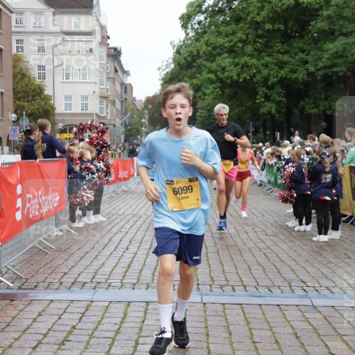 13.09.2026 - Kiel Lauf Yannick Fuchs http://msf.ph/oto/10420578 13.09.2026 09:42:28 Ziel 133, 445, 771, 1045, 1777, 2608, 2914, 2955, 2977, 4548, 5559, 6075, 6099, 6213, 6542, 6797, 6913, 10938, 12190, 133, 570, 699, 772, 792, 2910, 3357, 3676, 3801, 5011, 5105, 5276, 5336, 5774, 6599, 6620, 6797, 7687, 8476, 8829, 9050, 11793, 12723, 142, 762, 3827, 4322, 6423, 8532, 9519, 9592, 9706, 11721, 3143, 4533, 5107, 6739, 7238, 8829, 9050, 12175 meine-sportfotos.de