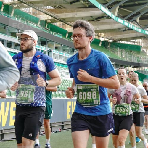 13.09.2026 - 21. swb-Marathon Bremen Michael Burmester http://msf.ph/oto/10420632 13.09.2026 13:21:43 Laufen im Stadion 128, 258, 343, 351, 423, 441, 601, 620, 704, 782, 851, 1060, 1094, 1158, 1177, 1316, 1344, 1417, 1439, 1446, 1518, 1657, 1669, 1676, 1697, 1729, 1808, 1846, 1883, 2010, 2064, 2139, 2201, 2258, 2278, 2290, 2349, 2394, 2395, 2414, 2417, 2437, 2501, 2519, 2551, 2588, 2619, 2632, 2652, 2660, 2685, 2711, 2736, 2793, 2828, 2886, 2954, 2964, 2995, 3004, 3010, 3017, 3018, 3022, 3034, 3035, 3036, 3037, 3070, 3074, 3102, 3139, 3144, 3225, 3351, 3682, 3784, 4020, 1506 meine-sportfotos.de