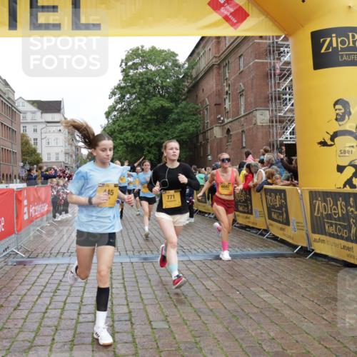 13.09.2026 - Kiel Lauf Yannick Fuchs http://msf.ph/oto/10420638 13.09.2026 09:42:31 Ziel 445, 771, 1045, 1777, 2608, 2914, 2955, 2977, 4548, 5559, 6075, 6099, 6213, 6423, 6542, 6913, 9706, 12190, 133, 570, 699, 772, 792, 2910, 2955, 2977, 3357, 3676, 3801, 5011, 5105, 5276, 5336, 5774, 6599, 6620, 6797, 7687, 8476, 10938, 11793, 12723, 142, 762, 3827, 4322, 8532, 8870, 9311, 9519, 9592, 11721, 12678, 772, 4533, 5107, 6739, 7238, 8829, 9050, 12175 meine-sportfotos.de