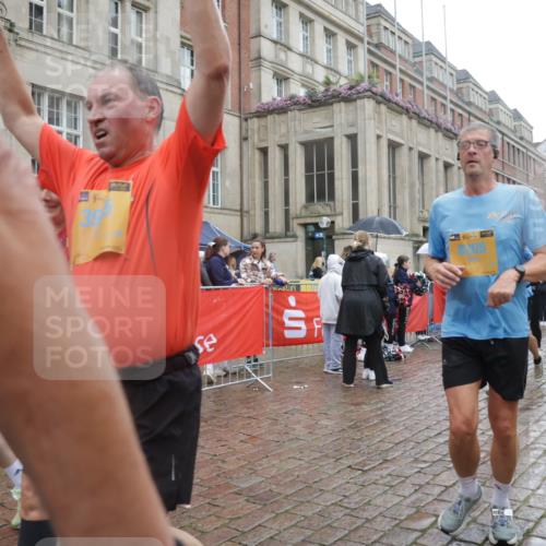 13.09.2026 - Kiel Lauf Yannick Fuchs http://msf.ph/oto/10420649 13.09.2026 10:53:06 Ziel 127, 1071, 1486, 3104, 3173, 3500, 3587, 3657, 5642, 5643, 5924, 6015, 6055, 6104, 6161, 6374, 6695, 6777, 7139, 7596, 7869, 8483, 8516, 8518, 8863, 8905, 9126, 9166, 9749, 10721, 11074, 11282, 11919, 11988, 12217, 12405, 12844, 154, 158, 172, 398, 1083, 1426, 1433, 1474, 1486, 1535, 1550, 1634, 1812, 1837, 2069, 2089, 2735, 3050, 3054, 3059, 3431, 3452, 3514, 3778, 3853, 3875, 4570, 5329, 5710, 5838, 6201, 7017, 7883, 8516, 8580, 8863, 8935, 475 meine-sportfotos.de