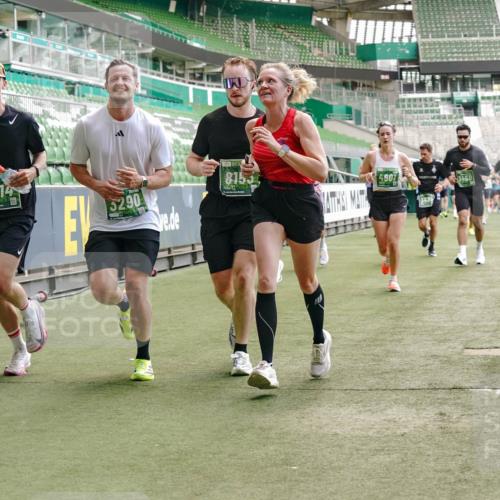 13.09.2026 - 21. swb-Marathon Bremen Michael Burmester http://msf.ph/oto/10420654 13.09.2026 12:58:55 Laufen im Stadion 141, 148, 191, 226, 232, 334, 511, 672, 745, 789, 790, 909, 972, 1080, 1119, 1166, 1191, 1199, 1281, 1516, 1535, 1642, 1647, 1752, 1881, 1931, 1933, 2046, 2210, 2289, 2343, 2367, 2371, 2397, 2423, 2425, 2570, 2577, 2771, 2806, 2807, 2827, 2885, 2899, 2903, 2953, 2961, 2979, 3015, 3021, 3098, 3120, 3124, 3138, 3148, 3182, 3186, 3190, 3233, 3319, 3338, 3435, 3516, 3531, 3534, 3560, 3652, 3655, 3685, 3690, 3695, 3866, 3933, 3934, 205 meine-sportfotos.de