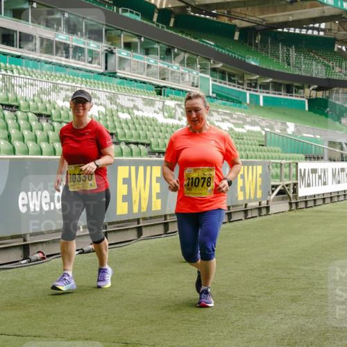 13.09.2026 - 21. swb-Marathon Bremen Michael Burmester http://msf.ph/oto/10420688 13.09.2026 10:44:24 Laufen im Stadion 10002, 10004, 10005, 10176, 10191, 10192, 10271, 10295, 10325, 10335, 10344, 10402, 10459, 10474, 10513, 10568, 10572, 10605, 10606, 10629, 10679, 10713, 10756, 10779, 10882, 10899, 10900, 10979, 10997, 10999, 11081, 11217, 11233, 11264, 11274, 11307, 11333, 11337, 11355, 11385, 11408, 11448, 11456, 11461, 11482, 11495, 11629, 11808, 11932, 11943, 12057, 12151, 12224, 12226, 12311, 12321, 12334 meine-sportfotos.de