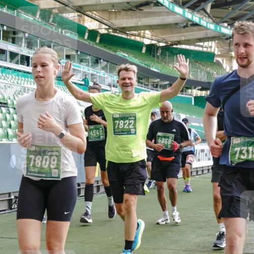 13.09.2026 - 21. swb-Marathon Bremen Michael Burmester http://msf.ph/oto/10420705 13.09.2026 13:21:44 Laufen im Stadion 128, 258, 343, 351, 423, 441, 601, 620, 704, 782, 851, 1060, 1094, 1157, 1158, 1177, 1316, 1344, 1417, 1439, 1518, 1657, 1669, 1676, 1697, 1729, 1808, 1846, 1883, 2010, 2064, 2139, 2201, 2258, 2278, 2290, 2349, 2394, 2395, 2414, 2417, 2437, 2501, 2519, 2551, 2588, 2619, 2632, 2652, 2660, 2685, 2711, 2736, 2793, 2828, 2886, 2954, 2964, 2995, 3004, 3010, 3017, 3018, 3022, 3034, 3035, 3036, 3037, 3070, 3074, 3102, 3139, 3144, 3225, 3351, 3682, 3784, 4020, 1506 meine-sportfotos.de
