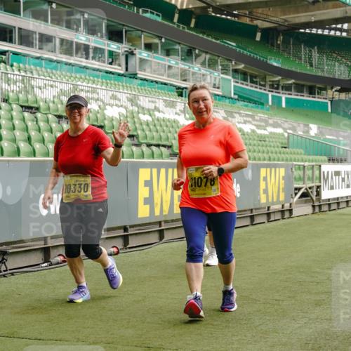 13.09.2026 - 21. swb-Marathon Bremen Michael Burmester http://msf.ph/oto/10420708 13.09.2026 10:44:24 Laufen im Stadion 10002, 10004, 10005, 10176, 10191, 10192, 10271, 10295, 10325, 10335, 10344, 10402, 10459, 10474, 10513, 10568, 10572, 10605, 10606, 10629, 10679, 10713, 10756, 10779, 10882, 10899, 10900, 10979, 10997, 10999, 11081, 11217, 11233, 11264, 11274, 11307, 11333, 11337, 11355, 11385, 11408, 11448, 11456, 11461, 11482, 11495, 11629, 11808, 11932, 11943, 12057, 12151, 12224, 12226, 12311, 12321, 12334 meine-sportfotos.de