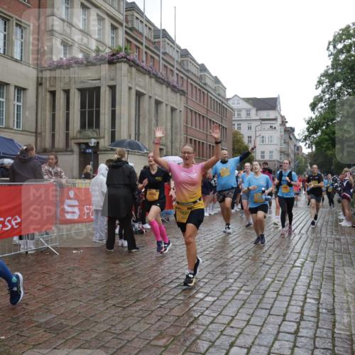 13.09.2026 - Kiel Lauf Yannick Fuchs http://msf.ph/oto/10420721 13.09.2026 10:53:10 Ziel 127, 373, 3104, 3153, 3173, 3500, 4196, 5691, 5924, 6055, 6104, 6181, 6374, 7139, 7869, 8422, 8483, 8518, 9749, 10721, 11074, 11097, 11919, 11988, 12217, 12405, 12844, 154, 158, 172, 398, 1071, 1083, 1426, 1433, 1474, 1486, 1535, 1550, 1634, 1812, 1837, 2069, 2089, 2735, 3050, 3054, 3059, 3431, 3452, 3514, 3587, 3657, 3853, 3875, 4570, 5329, 5642, 5643, 5710, 5838, 6015, 6161, 6201, 6695, 6777, 7017, 7596, 7883, 8516, 8580, 8863, 8905, 8935, 9749, 10721 meine-sportfotos.de