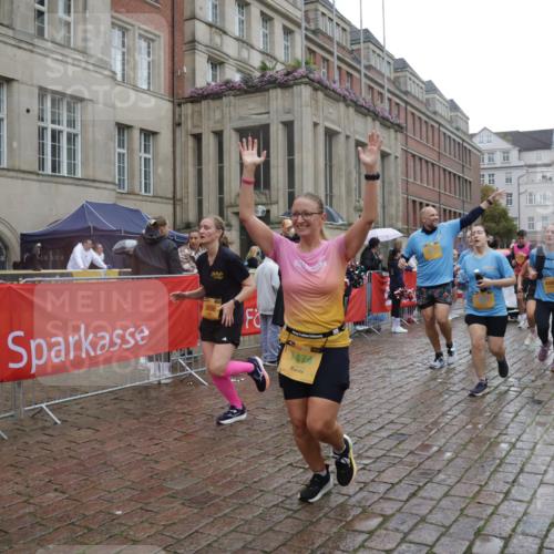 13.09.2026 - Kiel Lauf Yannick Fuchs http://msf.ph/oto/10420738 13.09.2026 10:53:11 Ziel 127, 373, 2174, 3104, 3153, 3173, 3500, 4196, 5691, 5924, 6055, 6104, 6181, 6374, 7139, 7869, 8422, 8483, 8518, 10367, 11074, 11097, 11919, 11988, 12217, 12405, 12844, 154, 158, 172, 398, 1071, 1083, 1426, 1433, 1474, 1486, 1535, 1550, 1634, 1812, 1837, 2069, 2089, 2735, 3050, 3054, 3059, 3431, 3452, 3514, 3587, 3657, 3853, 3875, 4570, 5329, 5642, 5643, 5710, 5838, 6015, 6161, 6201, 6695, 6777, 7017, 7139, 7596, 7883, 8516, 8580, 8863, 8905, 8935, 9749, 10721, 172 meine-sportfotos.de