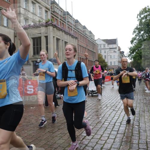 13.09.2026 - Kiel Lauf Yannick Fuchs http://msf.ph/oto/10420769 13.09.2026 10:53:13 Ziel 127, 373, 2174, 2336, 3104, 3153, 3500, 4196, 5691, 5924, 6055, 6104, 6181, 6374, 7869, 8422, 8483, 8518, 10276, 10367, 11074, 11097, 11919, 12217, 12405, 12844, 127, 154, 158, 172, 398, 1071, 1083, 1426, 1433, 1486, 1535, 1550, 1634, 1812, 1837, 2069, 2089, 2735, 3050, 3054, 3059, 3173, 3431, 3452, 3514, 3587, 3657, 3875, 4570, 5329, 5642, 5643, 5710, 5838, 6015, 6161, 6201, 6695, 6777, 7017, 7139, 7596, 7883, 8516, 8580, 8863, 8905, 8935, 9749, 10721, 172 meine-sportfotos.de