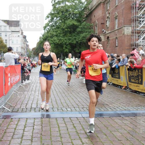 13.09.2026 - Kiel Lauf Yannick Fuchs http://msf.ph/oto/10420809 13.09.2026 09:42:42 Ziel 142, 762, 1045, 2608, 3827, 4322, 4548, 6075, 6423, 6913, 8532, 9519, 9592, 9706, 133, 445, 570, 771, 792, 1045, 1777, 2914, 2955, 2977, 3357, 3676, 4548, 5011, 5105, 5336, 5559, 5774, 6075, 6099, 6213, 6542, 6620, 6797, 7687, 8476, 10938, 11793, 12190, 12723, 1040, 1213, 3849, 3850, 5530, 7874, 8191, 8870, 9311, 9629, 11721, 11753, 12678, 570, 699, 792, 2910, 3801, 5011, 5276, 6599, 12723 meine-sportfotos.de