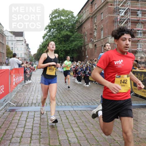 13.09.2026 - Kiel Lauf Yannick Fuchs http://msf.ph/oto/10420818 13.09.2026 09:42:42 Ziel 142, 762, 1045, 2608, 3827, 4322, 4548, 6075, 6423, 6913, 8532, 9519, 9592, 9706, 133, 445, 570, 771, 792, 1045, 1777, 2914, 2955, 2977, 3357, 3676, 4548, 5011, 5105, 5336, 5559, 5774, 6075, 6099, 6213, 6542, 6620, 6797, 7687, 8476, 10938, 11793, 12190, 12723, 1040, 1213, 3849, 3850, 5530, 7874, 8191, 8870, 9311, 9629, 11721, 11753, 12678, 570, 699, 792, 2910, 3801, 5011, 5276, 6599, 12723 meine-sportfotos.de