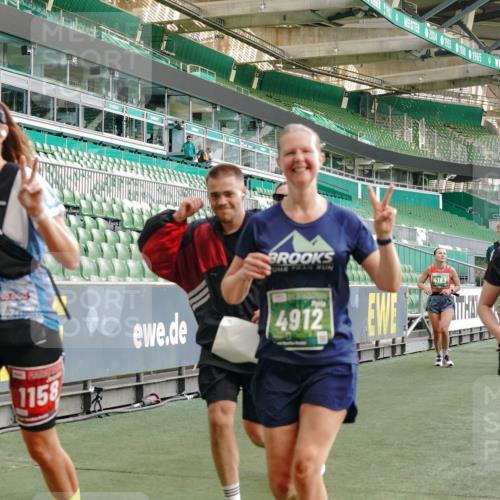 13.09.2026 - 21. swb-Marathon Bremen Michael Burmester http://msf.ph/oto/10420834 13.09.2026 13:21:49 Laufen im Stadion 128, 211, 258, 343, 351, 423, 441, 571, 601, 620, 704, 782, 851, 1060, 1094, 1157, 1158, 1177, 1259, 1316, 1344, 1417, 1439, 1518, 1657, 1669, 1676, 1729, 1808, 1846, 1883, 2010, 2064, 2139, 2201, 2258, 2278, 2290, 2394, 2395, 2414, 2417, 2437, 2501, 2519, 2551, 2588, 2619, 2632, 2652, 2660, 2685, 2711, 2736, 2793, 2828, 2886, 2954, 2964, 2995, 3004, 3010, 3017, 3018, 3022, 3034, 3035, 3036, 3037, 3070, 3074, 3102, 3144, 3225, 3351, 3682, 3784, 4020, 4431, 1506 meine-sportfotos.de