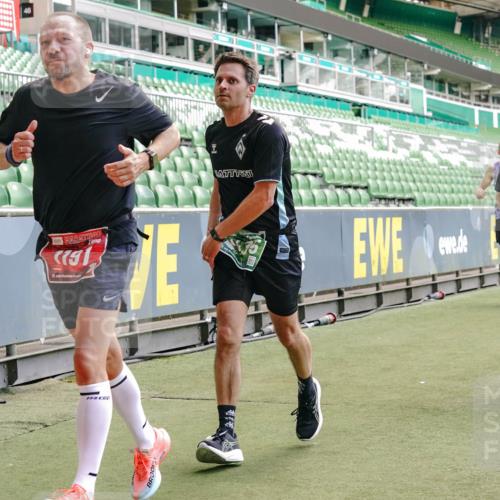 13.09.2026 - 21. swb-Marathon Bremen Michael Burmester http://msf.ph/oto/10420836 13.09.2026 12:59:01 Laufen im Stadion 141, 148, 191, 226, 232, 334, 511, 672, 745, 789, 790, 909, 972, 1080, 1119, 1166, 1191, 1199, 1281, 1516, 1535, 1642, 1647, 1752, 1881, 1931, 1933, 2046, 2210, 2289, 2343, 2367, 2371, 2397, 2423, 2425, 2481, 2570, 2577, 2771, 2806, 2807, 2827, 2885, 2899, 2903, 2953, 2961, 2979, 3015, 3021, 3098, 3120, 3124, 3138, 3148, 3182, 3186, 3190, 3233, 3319, 3338, 3435, 3516, 3531, 3534, 3560, 3652, 3655, 3695, 3933, 3934, 205 meine-sportfotos.de