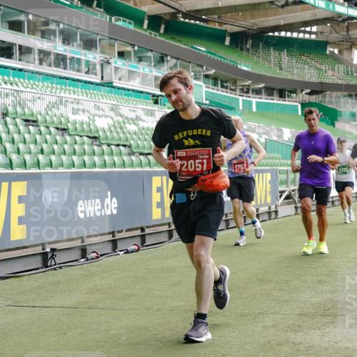 13.09.2026 - 21. swb-Marathon Bremen Michael Burmester http://msf.ph/oto/10420846 13.09.2026 12:59:02 Laufen im Stadion 141, 148, 191, 226, 232, 334, 511, 672, 745, 789, 790, 909, 972, 1080, 1119, 1166, 1191, 1199, 1281, 1516, 1535, 1642, 1647, 1752, 1881, 1931, 1933, 2046, 2210, 2289, 2343, 2367, 2371, 2397, 2423, 2425, 2481, 2570, 2577, 2771, 2806, 2807, 2827, 2885, 2899, 2903, 2953, 2961, 2979, 3015, 3021, 3098, 3120, 3124, 3138, 3148, 3182, 3186, 3190, 3233, 3319, 3338, 3435, 3516, 3531, 3534, 3560, 3652, 3655, 3695, 3930, 3933, 3934, 205 meine-sportfotos.de
