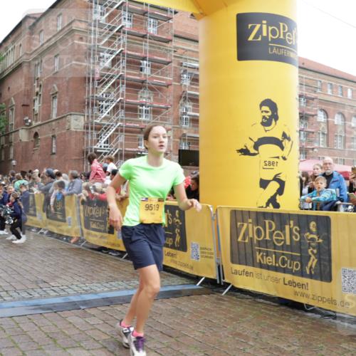 13.09.2026 - Kiel Lauf Yannick Fuchs http://msf.ph/oto/10420847 13.09.2026 09:42:44 Ziel 142, 762, 3827, 4322, 6423, 8532, 8870, 9519, 9592, 9706, 11721, 133, 445, 771, 792, 1045, 1777, 2608, 2914, 2955, 2977, 3357, 3676, 4548, 5105, 5336, 5559, 5774, 6075, 6099, 6213, 6423, 6542, 6620, 6797, 6913, 7687, 8476, 10938, 11793, 12190, 12723, 1040, 1213, 3849, 3850, 5530, 7874, 8191, 9311, 9629, 11753, 12678, 570, 792, 2910, 3357, 5011, 5276, 5336, 6599, 6620, 7687, 8476, 12723 meine-sportfotos.de