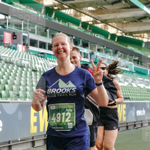 13.09.2026 - 21. swb-Marathon Bremen Michael Burmester http://msf.ph/oto/10420858 13.09.2026 13:21:50 Laufen im Stadion 128, 211, 258, 343, 351, 423, 441, 571, 601, 620, 704, 782, 851, 1060, 1094, 1157, 1158, 1177, 1259, 1316, 1344, 1417, 1439, 1518, 1657, 1669, 1676, 1729, 1808, 1846, 1883, 2064, 2139, 2201, 2258, 2278, 2290, 2394, 2395, 2414, 2417, 2437, 2519, 2551, 2588, 2619, 2632, 2652, 2660, 2685, 2711, 2736, 2793, 2828, 2886, 2954, 2964, 2995, 3004, 3010, 3017, 3018, 3022, 3034, 3035, 3036, 3070, 3074, 3102, 3144, 3225, 3351, 3682, 3784, 4020, 4431, 4584, 1506 meine-sportfotos.de