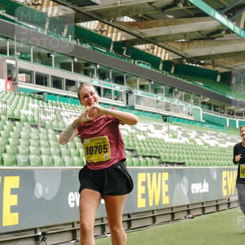 13.09.2026 - 21. swb-Marathon Bremen Michael Burmester http://msf.ph/oto/10420873 13.09.2026 10:44:31 Laufen im Stadion 10002, 10004, 10005, 10176, 10191, 10192, 10194, 10271, 10295, 10325, 10335, 10344, 10402, 10459, 10474, 10513, 10568, 10600, 10605, 10606, 10629, 10679, 10713, 10756, 10779, 10882, 10899, 10900, 10979, 10997, 10999, 11081, 11217, 11233, 11264, 11307, 11333, 11337, 11355, 11385, 11408, 11448, 11456, 11461, 11482, 11495, 11629, 11808, 11932, 11943, 12057, 12089, 12151, 12224, 12226, 12311, 12321, 12334 meine-sportfotos.de