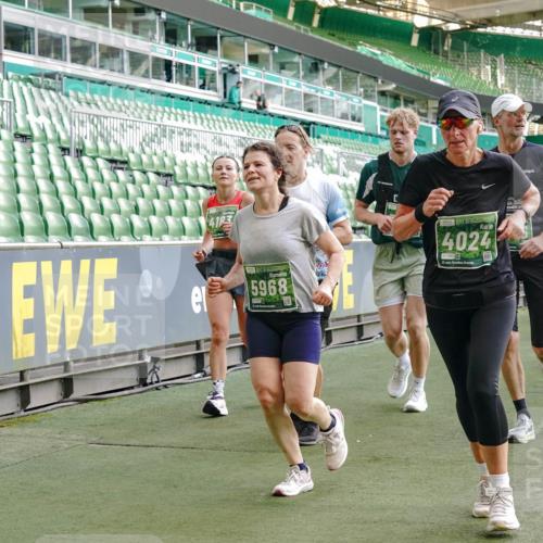 13.09.2026 - 21. swb-Marathon Bremen Michael Burmester http://msf.ph/oto/10420911 13.09.2026 13:21:53 Laufen im Stadion 128, 160, 211, 258, 343, 351, 423, 441, 571, 601, 620, 704, 782, 851, 1060, 1094, 1157, 1158, 1177, 1259, 1316, 1344, 1417, 1439, 1518, 1657, 1669, 1676, 1729, 1808, 1846, 1883, 2139, 2201, 2258, 2278, 2290, 2394, 2395, 2414, 2417, 2437, 2504, 2519, 2551, 2588, 2619, 2632, 2652, 2660, 2685, 2711, 2736, 2793, 2828, 2886, 2954, 2964, 2995, 3004, 3010, 3022, 3034, 3070, 3074, 3102, 3144, 3225, 3351, 3682, 3784, 4020, 4431, 4584, 1506 meine-sportfotos.de
