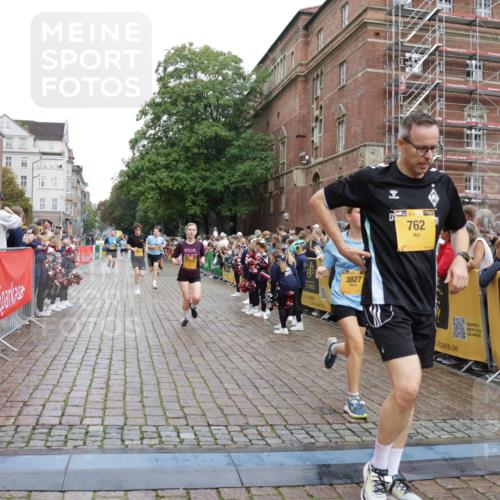 13.09.2026 - Kiel Lauf Yannick Fuchs http://msf.ph/oto/10420921 13.09.2026 09:42:49 Ziel 142, 762, 3827, 3849, 4322, 7874, 8532, 8870, 9311, 9519, 9592, 9629, 11721, 12678, 133, 142, 445, 771, 1045, 1777, 2608, 2914, 2955, 2977, 3676, 4548, 5105, 5559, 5774, 6075, 6099, 6213, 6423, 6542, 6797, 6913, 8532, 9706, 10938, 11793, 12190, 1040, 1213, 3041, 3850, 5530, 8191, 9354, 11753, 12259, 570, 792, 3357, 3676, 5011, 5105, 5336, 5774, 6620, 7687, 8476, 11793, 12723 meine-sportfotos.de