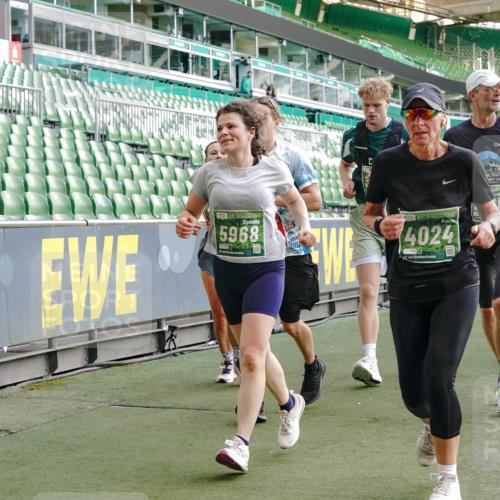 13.09.2026 - 21. swb-Marathon Bremen Michael Burmester http://msf.ph/oto/10420930 13.09.2026 13:21:54 Laufen im Stadion 128, 160, 211, 258, 343, 351, 423, 441, 571, 601, 620, 704, 782, 851, 1060, 1094, 1157, 1158, 1177, 1259, 1316, 1344, 1417, 1439, 1518, 1657, 1669, 1676, 1729, 1808, 1846, 1883, 2139, 2201, 2258, 2278, 2290, 2394, 2395, 2414, 2417, 2437, 2504, 2519, 2551, 2588, 2619, 2632, 2652, 2660, 2685, 2711, 2736, 2793, 2828, 2886, 2954, 2964, 2995, 3004, 3010, 3022, 3034, 3070, 3074, 3102, 3144, 3225, 3351, 3682, 3784, 4020, 4431, 4584, 1506 meine-sportfotos.de