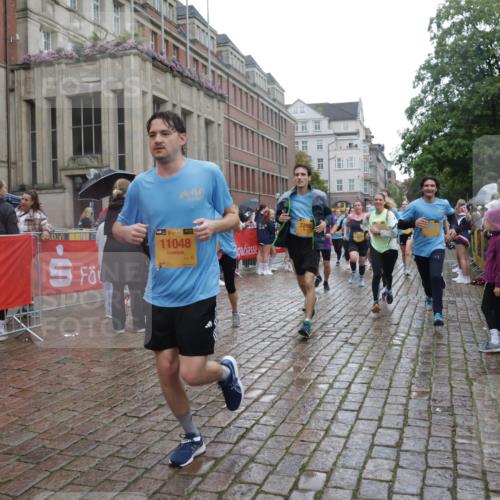 13.09.2026 - Kiel Lauf Yannick Fuchs http://msf.ph/oto/10420931 13.09.2026 10:53:22 Ziel 168, 207, 373, 1757, 2174, 2336, 2859, 3153, 4005, 4196, 5691, 6181, 6543, 6821, 7365, 7649, 8422, 10276, 10367, 11097, 11253, 11556, 12380, 12513, 127, 154, 1071, 1083, 1426, 1486, 1550, 3059, 3104, 3153, 3173, 3431, 3500, 3514, 3587, 3657, 3875, 4570, 5329, 5642, 5643, 5710, 5838, 5924, 6015, 6055, 6104, 6161, 6201, 6374, 6695, 6777, 7017, 7139, 7596, 7869, 7883, 8483, 8516, 8518, 8580, 8863, 8905, 8935, 9749, 10721, 11074, 1199 meine-sportfotos.de