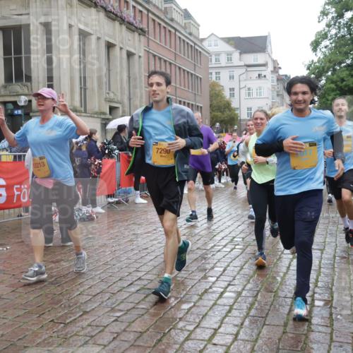 13.09.2026 - Kiel Lauf Yannick Fuchs http://msf.ph/oto/10420936 13.09.2026 10:53:23 Ziel 168, 207, 373, 1757, 2174, 2336, 2859, 4005, 4196, 5691, 6181, 6543, 6821, 7365, 7649, 8422, 10276, 10367, 11097, 11253, 11556, 12380, 12513, 127, 154, 1071, 1083, 1426, 1486, 1550, 3059, 3104, 3153, 3173, 3431, 3500, 3514, 3587, 3657, 3875, 4196, 4570, 5329, 5642, 5643, 5710, 5838, 5924, 6015, 6055, 6104, 6161, 6201, 6374, 6695, 6777, 7017, 7139, 7596, 7869, 7883, 8483, 8516, 8518, 8580, 8863, 8905, 8935, 9749, 10721, 11074, 1199 meine-sportfotos.de