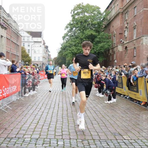 13.09.2026 - Kiel Lauf Yannick Fuchs http://msf.ph/oto/10420958 13.09.2026 09:42:52 Ziel 762, 1213, 3827, 3849, 4322, 7874, 8191, 8870, 9311, 9629, 11721, 12678, 133, 142, 445, 771, 1045, 1777, 2608, 2914, 2955, 2977, 3676, 4548, 5559, 6075, 6099, 6213, 6423, 6542, 6797, 6913, 8532, 9519, 9592, 9706, 10938, 12190, 1040, 3041, 3850, 5530, 9354, 9933, 10047, 10118, 11753, 12259, 133, 3357, 3676, 5105, 5336, 5774, 6620, 6797, 7687, 8476, 10938, 11793 meine-sportfotos.de