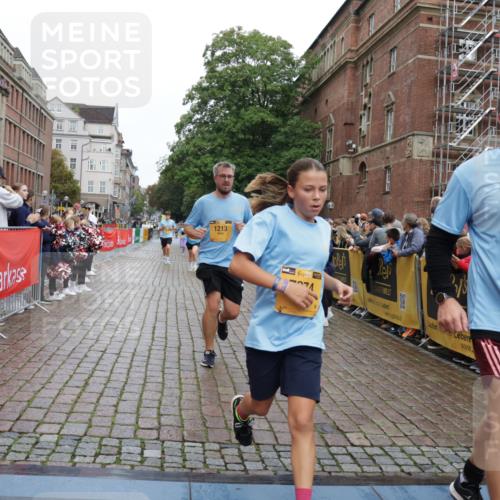 13.09.2026 - Kiel Lauf Yannick Fuchs http://msf.ph/oto/10421032 13.09.2026 09:42:57 Ziel 1040, 1213, 3827, 3849, 3850, 5530, 7874, 8191, 8870, 9311, 9629, 11721, 11753, 12678, 142, 445, 762, 771, 1045, 1777, 2608, 2914, 3827, 4322, 4548, 5559, 6075, 6099, 6213, 6423, 6542, 6913, 8532, 9519, 9592, 9706, 12190, 255, 1508, 3041, 5929, 7099, 7532, 8808, 9354, 9933, 10047, 10118, 12259, 133, 2914, 2955, 2977, 3676, 5105, 6099, 6797, 10938, 11793 meine-sportfotos.de