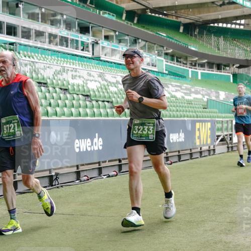 13.09.2026 - 21. swb-Marathon Bremen Michael Burmester http://msf.ph/oto/10421035 13.09.2026 12:59:09 Laufen im Stadion 141, 148, 191, 226, 232, 342, 511, 672, 745, 789, 790, 972, 1080, 1119, 1166, 1191, 1199, 1209, 1281, 1516, 1642, 1647, 1752, 1931, 1933, 2046, 2088, 2210, 2289, 2343, 2367, 2397, 2425, 2481, 2517, 2570, 2577, 2771, 2806, 2807, 2827, 2885, 2899, 2953, 2961, 2979, 3015, 3021, 3098, 3120, 3124, 3138, 3148, 3182, 3186, 3190, 3233, 3273, 3319, 3338, 3435, 3516, 3531, 3534, 3560, 3652, 3655, 3695, 3861, 3930, 3933, 3934, 205 meine-sportfotos.de