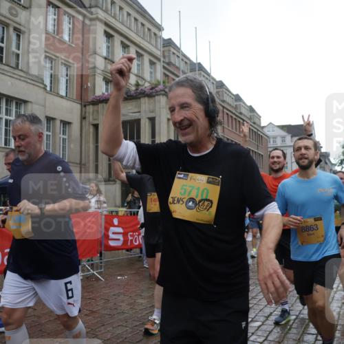 13.09.2026 - Kiel Lauf Yannick Fuchs http://msf.ph/oto/10421046 13.09.2026 10:53:29 Ziel 168, 207, 1199, 1757, 2692, 2859, 3498, 4005, 4515, 4657, 5285, 5766, 5769, 5788, 6543, 6712, 6821, 6926, 7021, 7132, 7365, 7571, 7649, 8003, 9677, 11166, 11253, 11537, 11556, 12380, 12513, 127, 373, 1071, 1486, 2174, 2336, 2859, 3104, 3153, 3173, 3500, 3587, 3657, 4196, 5329, 5642, 5643, 5691, 5710, 5838, 5924, 6015, 6055, 6104, 6161, 6181, 6374, 6695, 6777, 7139, 7596, 7869, 8422, 8483, 8516, 8518, 8580, 8863, 8905, 8935, 9749, 10276, 10367, 10721, 11074, 11097, 11253 meine-sportfotos.de