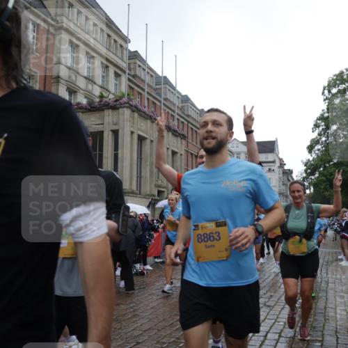 13.09.2026 - Kiel Lauf Yannick Fuchs http://msf.ph/oto/10421062 13.09.2026 10:53:30 Ziel 168, 207, 1199, 1757, 2692, 3027, 3498, 4005, 4515, 4657, 5285, 5766, 5769, 5788, 6543, 6712, 6821, 6926, 7021, 7132, 7365, 7571, 7599, 7649, 8003, 8821, 9677, 11166, 11537, 11556, 12380, 12513, 127, 373, 1071, 1486, 2174, 2336, 2859, 3104, 3153, 3173, 3500, 3587, 3657, 4196, 5642, 5643, 5691, 5710, 5924, 6015, 6055, 6104, 6161, 6181, 6374, 6695, 6777, 7139, 7596, 7869, 8422, 8483, 8516, 8518, 8863, 8905, 9749, 10276, 10367, 10721, 11074, 11097, 11253 meine-sportfotos.de