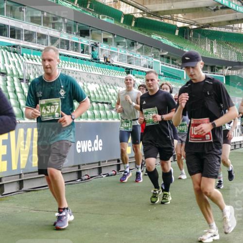 13.09.2026 - 21. swb-Marathon Bremen Michael Burmester http://msf.ph/oto/10421101 13.09.2026 13:22:00 Laufen im Stadion 128, 160, 211, 258, 343, 351, 423, 441, 571, 601, 620, 704, 782, 851, 1060, 1094, 1157, 1158, 1177, 1259, 1316, 1344, 1417, 1439, 1518, 1657, 1669, 1676, 1691, 1729, 1808, 1846, 1883, 2139, 2201, 2258, 2278, 2290, 2394, 2395, 2414, 2437, 2504, 2519, 2551, 2588, 2619, 2632, 2652, 2660, 2685, 2711, 2736, 2793, 2828, 2886, 2954, 2964, 2995, 3004, 3010, 3022, 3034, 3070, 3074, 3102, 3144, 3225, 3351, 3530, 3682, 3784, 4020, 4406, 4407, 4431, 4584, 1506 meine-sportfotos.de