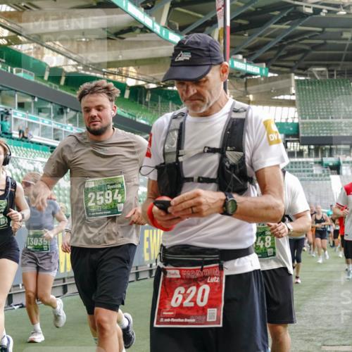 13.09.2026 - 21. swb-Marathon Bremen Michael Burmester http://msf.ph/oto/10421139 13.09.2026 13:22:02 Laufen im Stadion 128, 160, 211, 258, 343, 351, 423, 441, 571, 601, 620, 704, 782, 851, 1060, 1094, 1157, 1158, 1177, 1259, 1316, 1344, 1417, 1439, 1518, 1657, 1669, 1676, 1691, 1729, 1808, 1846, 1883, 2139, 2201, 2258, 2278, 2290, 2394, 2395, 2414, 2437, 2504, 2519, 2551, 2588, 2619, 2632, 2652, 2660, 2685, 2711, 2736, 2793, 2828, 2886, 2954, 2964, 2995, 3004, 3010, 3022, 3034, 3070, 3074, 3102, 3144, 3225, 3351, 3530, 3682, 3784, 4020, 4406, 4407, 4431, 4584, 1506 meine-sportfotos.de