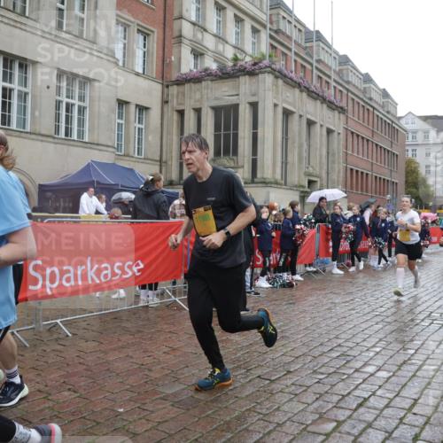 13.09.2026 - Kiel Lauf Yannick Fuchs http://msf.ph/oto/10421141 13.09.2026 10:53:35 Ziel 183, 1199, 1757, 2225, 2433, 2692, 3027, 3498, 3922, 4515, 4657, 5285, 5766, 5769, 5788, 6712, 6926, 7021, 7132, 7571, 7599, 7649, 8003, 8642, 8821, 8987, 9198, 9471, 9677, 11166, 11537, 11556, 11912, 12380, 127, 168, 207, 373, 2174, 2336, 2859, 3104, 3153, 3173, 3500, 4005, 4196, 5691, 5924, 6055, 6104, 6181, 6374, 6543, 6821, 7139, 7365, 7869, 8422, 8483, 8518, 9749, 10276, 10367, 10721, 11074, 11097, 11253, 11556, 12380 meine-sportfotos.de