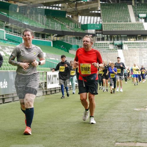 13.09.2026 - 21. swb-Marathon Bremen Michael Burmester http://msf.ph/oto/10421154 13.09.2026 10:44:39 Laufen im Stadion 10004, 10005, 10137, 10176, 10191, 10192, 10194, 10271, 10295, 10325, 10335, 10344, 10402, 10430, 10459, 10513, 10524, 10568, 10600, 10605, 10606, 10629, 10679, 10713, 10756, 10779, 10882, 10899, 10900, 10979, 10997, 10999, 11081, 11200, 11217, 11233, 11264, 11307, 11333, 11337, 11355, 11385, 11408, 11448, 11456, 11461, 11482, 11495, 11629, 11808, 11932, 11943, 12057, 12089, 12151, 12224, 12226, 12311, 12321, 12334, 12539 meine-sportfotos.de