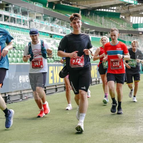13.09.2026 - 21. swb-Marathon Bremen Michael Burmester http://msf.ph/oto/10421188 13.09.2026 12:59:13 Laufen im Stadion 141, 148, 191, 226, 232, 260, 342, 511, 672, 745, 789, 790, 972, 1080, 1119, 1166, 1191, 1199, 1209, 1281, 1493, 1494, 1516, 1642, 1647, 1931, 1933, 2046, 2088, 2210, 2289, 2343, 2367, 2397, 2425, 2481, 2517, 2570, 2577, 2771, 2806, 2807, 2827, 2885, 2899, 2914, 2953, 2961, 2979, 3015, 3021, 3098, 3120, 3124, 3138, 3148, 3186, 3190, 3233, 3273, 3319, 3338, 3435, 3516, 3531, 3534, 3560, 3652, 3655, 3695, 3861, 3930, 3933, 3934, 205 meine-sportfotos.de