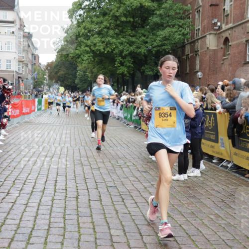 13.09.2026 - Kiel Lauf Yannick Fuchs http://msf.ph/oto/10421189 13.09.2026 09:43:07 Ziel 1040, 3041, 3850, 5530, 8191, 9354, 9933, 10047, 10118, 11753, 12259, 142, 762, 1045, 1213, 2608, 3827, 3849, 4322, 4548, 6075, 6423, 6913, 7874, 8191, 8532, 8870, 9311, 9519, 9592, 9629, 9706, 11721, 12678, 255, 623, 1508, 4256, 5929, 6377, 7099, 7532, 7857, 8066, 8808, 445, 771, 1045, 1777, 2608, 4548, 5559, 6075, 6099, 6213, 6423, 6542, 6913, 12190 meine-sportfotos.de