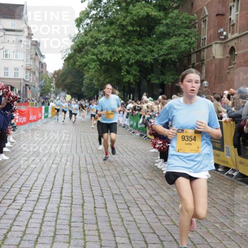 13.09.2026 - Kiel Lauf Yannick Fuchs http://msf.ph/oto/10421192 13.09.2026 09:43:07 Ziel 1040, 3041, 3850, 5530, 8191, 9354, 9933, 10047, 10118, 11753, 12259, 142, 762, 1045, 1213, 2608, 3827, 3849, 4322, 4548, 6075, 6423, 6913, 7874, 8191, 8532, 8870, 9311, 9519, 9592, 9629, 9706, 11721, 12678, 255, 623, 1508, 4256, 5929, 6377, 7099, 7532, 7857, 8066, 8808, 445, 771, 1045, 1777, 2608, 4548, 5559, 6075, 6099, 6213, 6423, 6542, 6913, 12190 meine-sportfotos.de