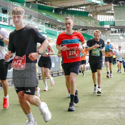 13.09.2026 - 21. swb-Marathon Bremen Michael Burmester http://msf.ph/oto/10421201 13.09.2026 12:59:14 Laufen im Stadion 141, 148, 191, 226, 232, 260, 342, 511, 672, 745, 789, 790, 972, 1080, 1119, 1166, 1191, 1199, 1209, 1281, 1493, 1494, 1516, 1642, 1647, 1931, 1933, 2046, 2088, 2210, 2289, 2343, 2367, 2397, 2425, 2481, 2517, 2570, 2577, 2771, 2806, 2807, 2827, 2885, 2899, 2914, 2953, 2961, 2979, 3015, 3021, 3098, 3120, 3124, 3138, 3148, 3186, 3190, 3233, 3273, 3319, 3338, 3435, 3516, 3531, 3534, 3560, 3652, 3655, 3695, 3861, 3930, 3933, 3934, 205 meine-sportfotos.de