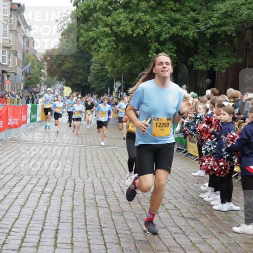 13.09.2026 - Kiel Lauf Yannick Fuchs http://msf.ph/oto/10421216 13.09.2026 09:43:08 Ziel 1040, 3041, 3850, 5530, 9354, 9933, 10047, 10118, 11753, 12259, 142, 762, 1213, 2608, 3827, 3849, 4322, 6423, 6913, 7874, 8191, 8532, 8870, 9311, 9519, 9592, 9629, 9706, 11721, 12678, 255, 401, 623, 1508, 4256, 5929, 6377, 7099, 7532, 7857, 8066, 8808, 10189, 445, 771, 1045, 1777, 2608, 4548, 5559, 6075, 6213, 6423, 6542, 6913, 9706, 12190 meine-sportfotos.de