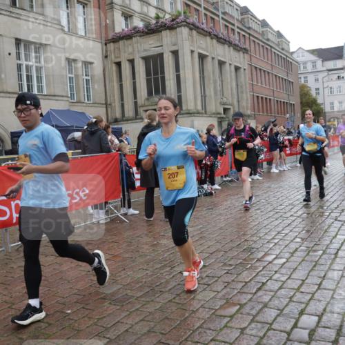 13.09.2026 - Kiel Lauf Yannick Fuchs http://msf.ph/oto/10421236 13.09.2026 10:53:55 Ziel 1117, 2033, 2683, 2843, 3092, 3817, 3822, 3886, 4045, 4101, 4249, 4276, 4581, 4701, 4867, 5073, 5203, 5427, 5431, 5506, 5626, 5650, 5675, 5678, 5884, 6297, 6394, 6761, 7144, 7518, 7695, 8610, 8639, 9124, 9666, 9705, 10146, 10766, 11486, 11897, 168, 183, 207, 661, 1199, 1424, 1757, 2225, 2433, 2692, 2843, 3027, 3498, 3922, 3962, 4005, 4249, 4515, 4633, 4657, 5285, 5766, 5769, 5788, 6543, 6821, 7021, 7132, 7365, 7649, 11166, 11537, 11556, 12380, 243 meine-sportfotos.de